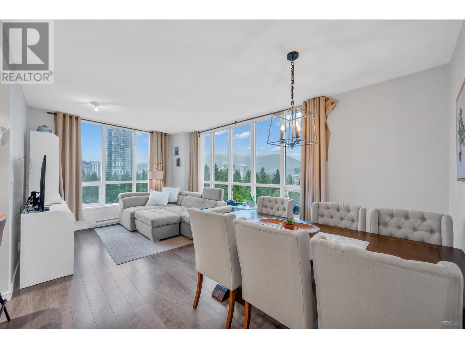 1908 3093 Windsor Gate, Coquitlam, British Columbia  V3B 0N2 - Photo 2 - R2792971