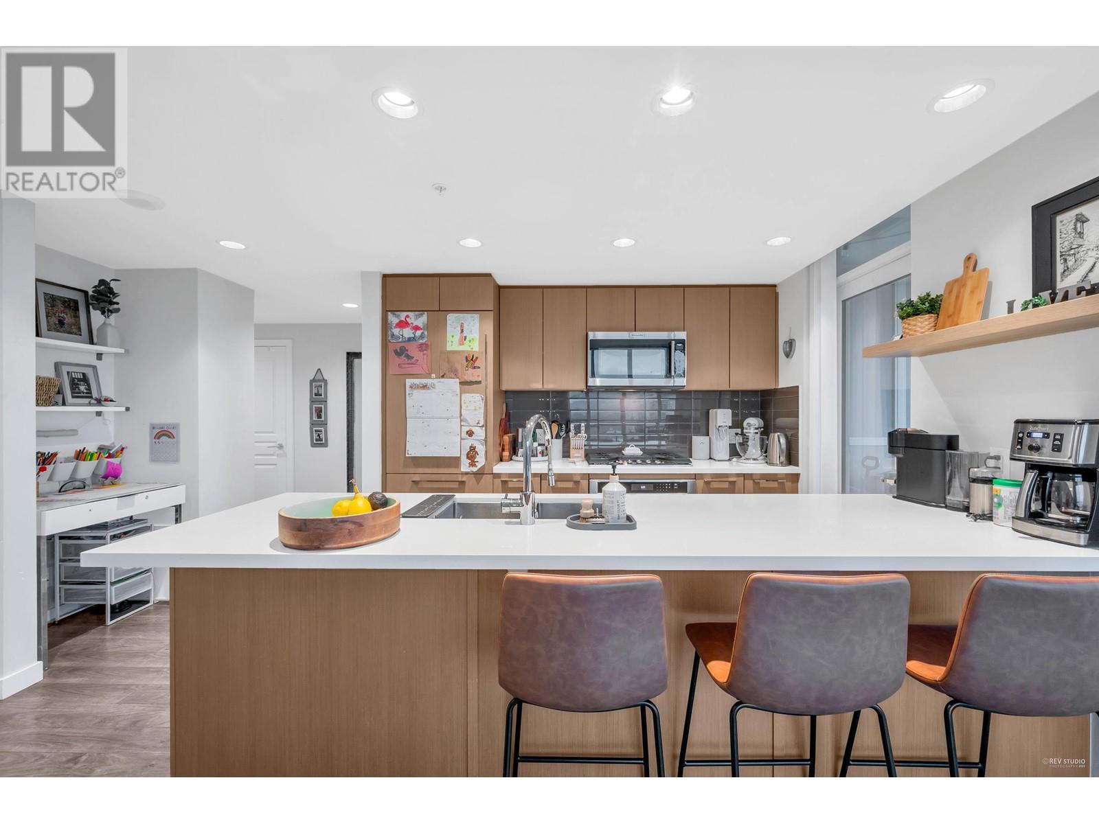 1908 3093 Windsor Gate, Coquitlam, British Columbia  V3B 0N2 - Photo 13 - R2792971