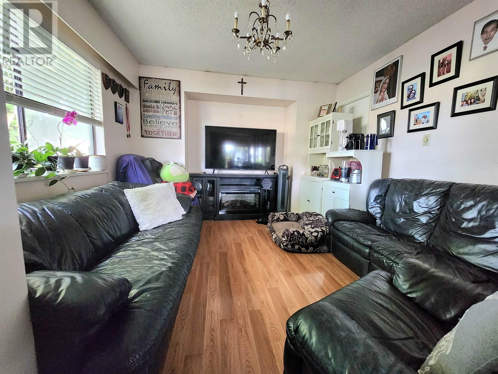 10420 Hogarth Drive, Richmond, British Columbia  V7E 3Z6 - Photo 6 - R2792572