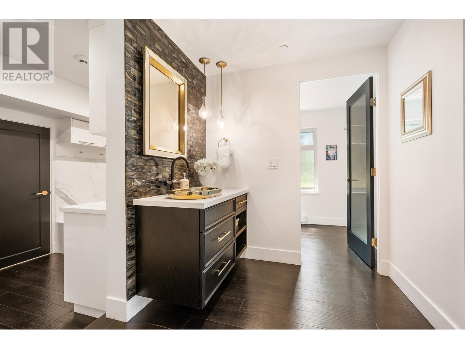 22566 132 Avenue, Maple Ridge, British Columbia  V4R 2R2 - Photo 16 - R2792822