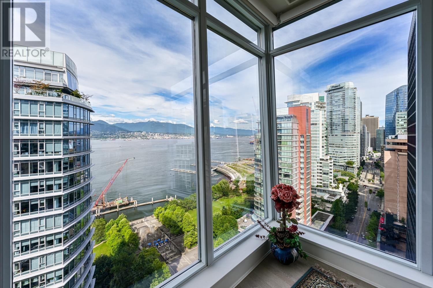 Listing Picture 17 of 40 : 2403 1205 W HASTINGS STREET, Vancouver / 溫哥華 - 魯藝地產 Yvonne Lu Group - MLS Medallion Club Member