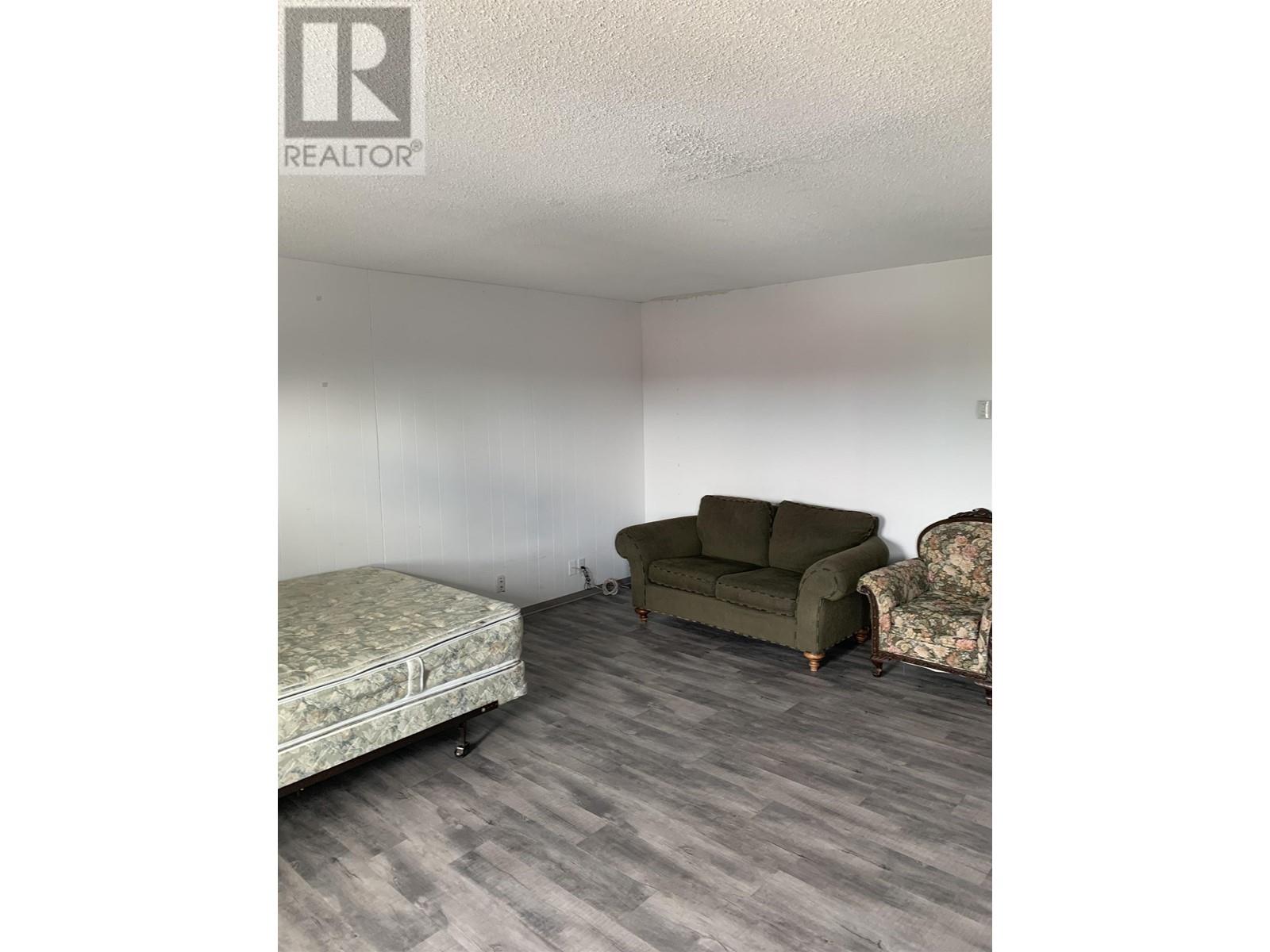 5520 Inlet Avenue, Sechelt, British Columbia  V0N 3A3 - Photo 7 - C8051158