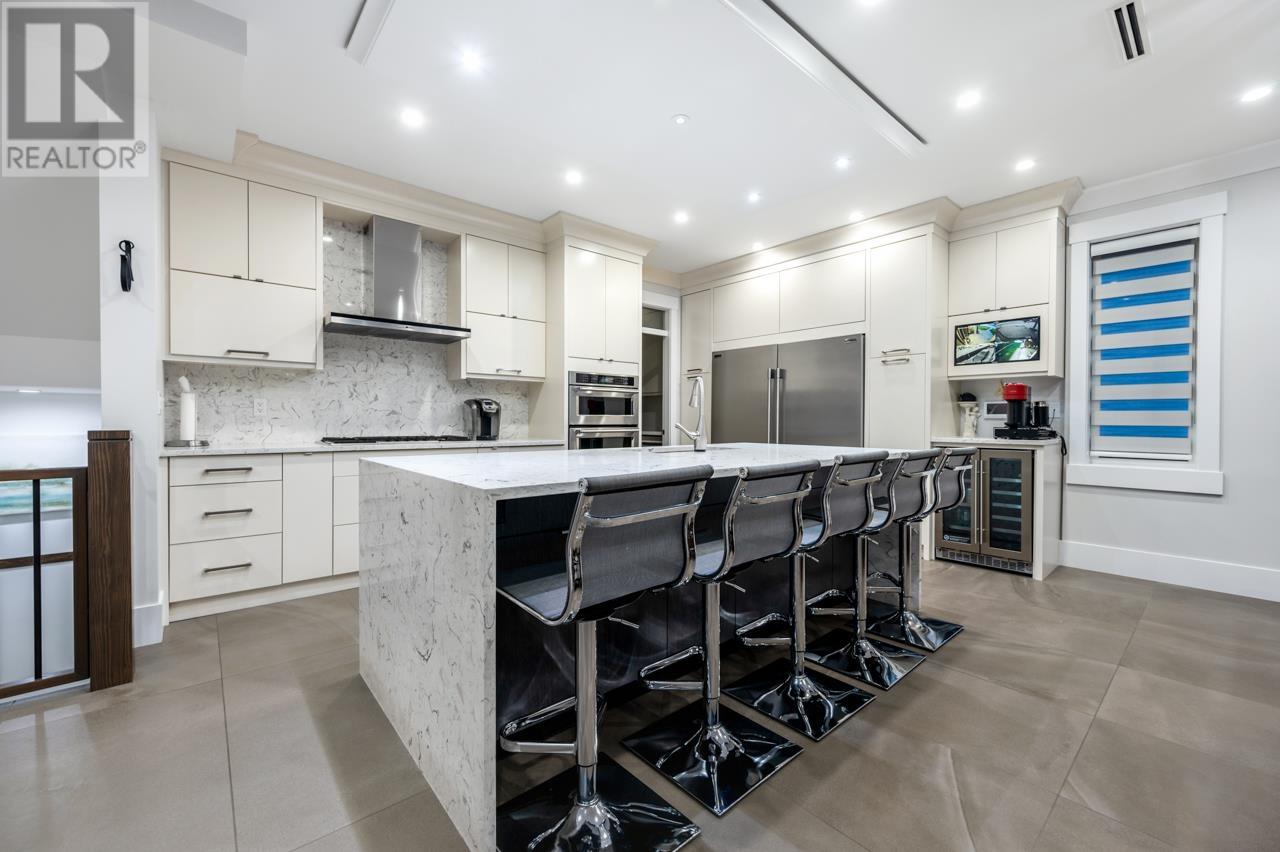 731 Schoolhouse Street, Coquitlam, British Columbia  V3J 5S1 - Photo 11 - R2793201