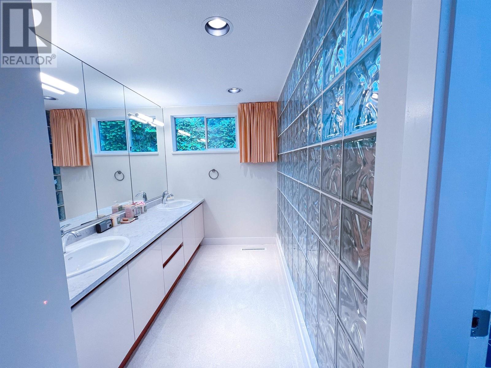 6177 Nelson Avenue, West Vancouver, British Columbia  V7W 2A1 - Photo 23 - R2793183