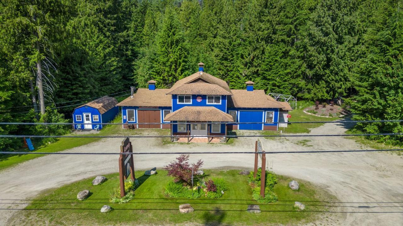 16095 Highway 3a, Crawford Bay / Riondel, British Columbia  V0B 1E0 - Photo 11 - 2471811