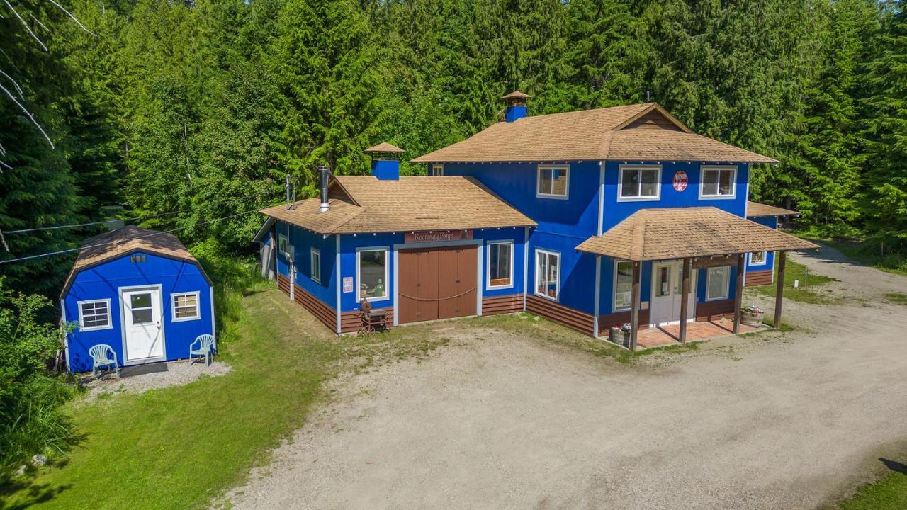 16095 Highway 3a, Crawford Bay / Riondel, British Columbia  V0B 1E0 - Photo 4 - 2471811