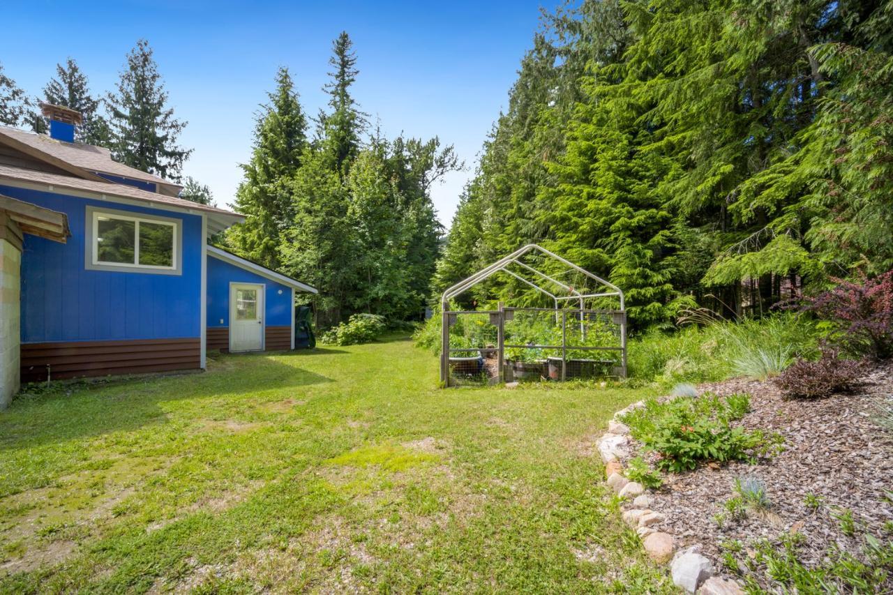 16095 Highway 3a, Crawford Bay / Riondel, British Columbia  V0B 1E0 - Photo 48 - 2471811