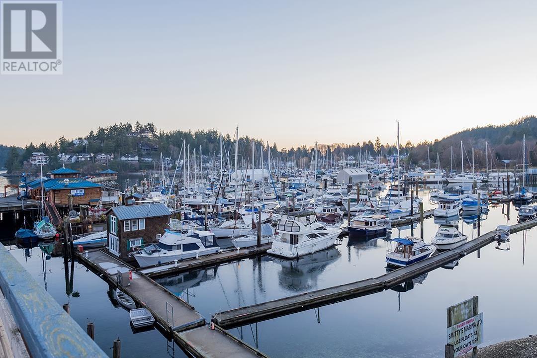 1030 Gilmour Road, Gibsons, British Columbia  V0N 1V7 - Photo 36 - R2793554