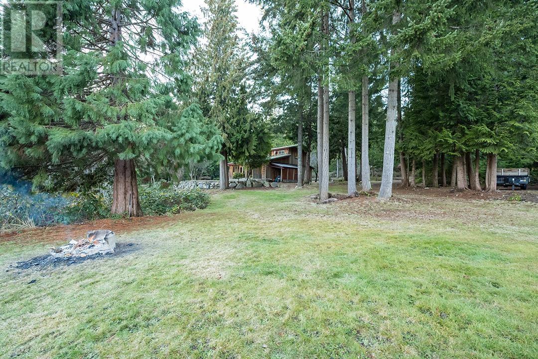1030 Gilmour Road, Gibsons, British Columbia  V0N 1V7 - Photo 31 - R2793554