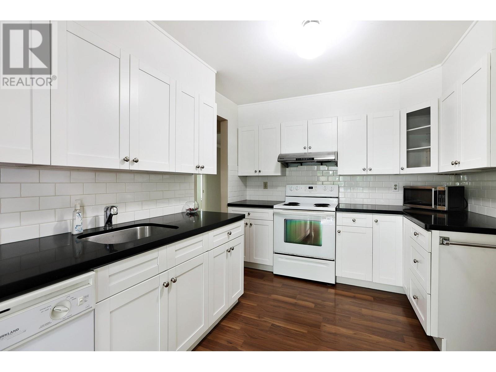 60 Douglas Crescent, Richmond, British Columbia  V7B 1E5 - Photo 6 - R2792888