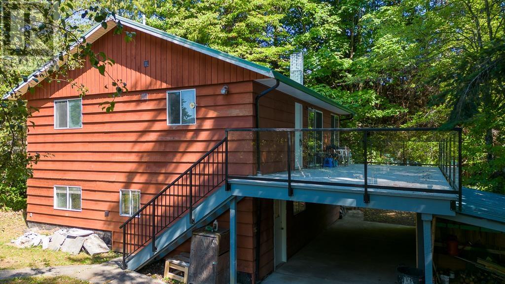 4838 Arthur Way, Madeira Park, British Columbia  V0N 2H1 - Photo 2 - R2789903