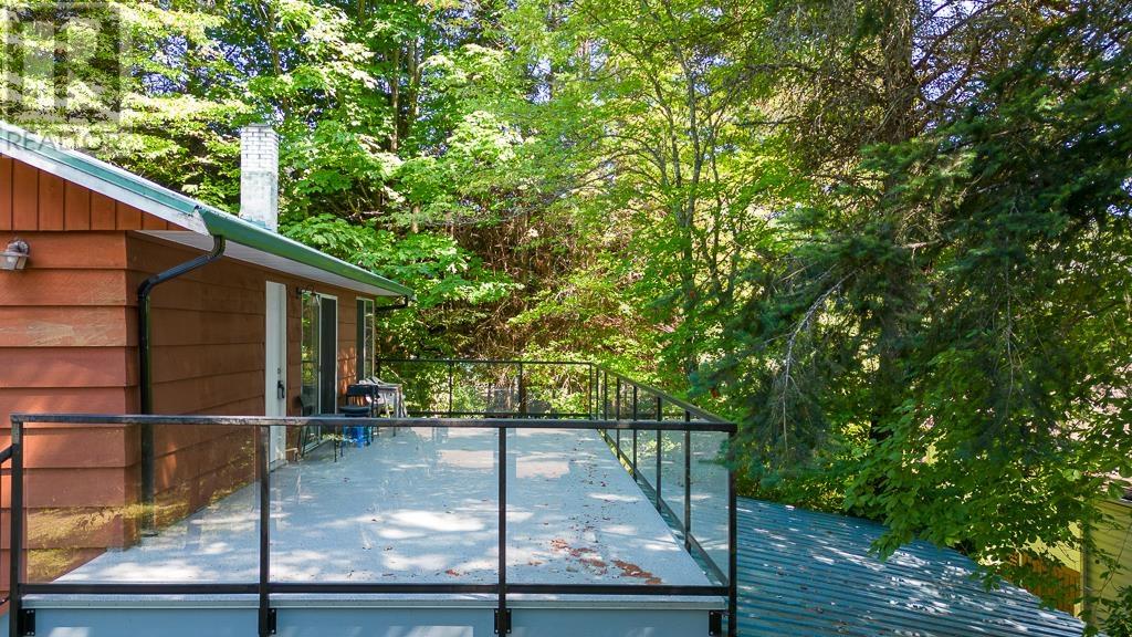 4838 Arthur Way, Madeira Park, British Columbia  V0N 2H1 - Photo 3 - R2789903