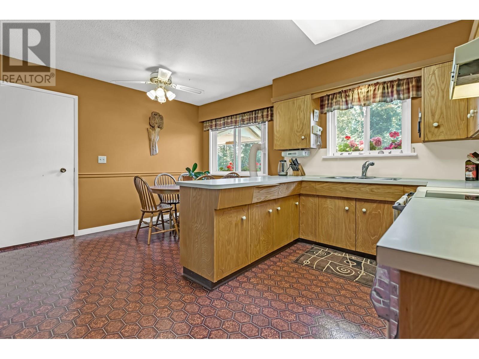 11804 232 Street, Maple Ridge, British Columbia  V2X 6S9 - Photo 15 - R2793113