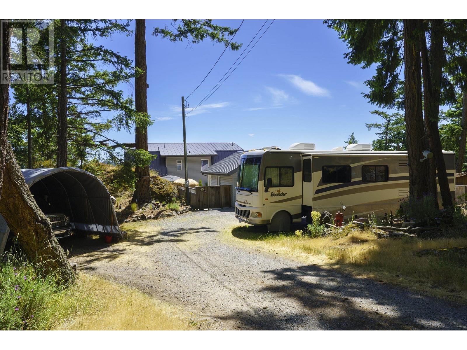 38227 Schooner Way, Pender Island, British Columbia  V0N 2M2 - Photo 39 - R2793282