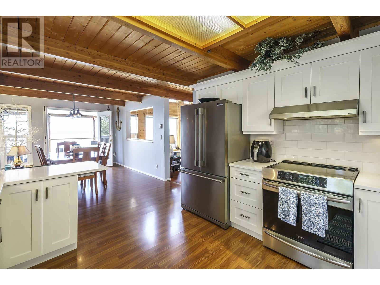38227 Schooner Way, Pender Island, British Columbia  V0N 2M2 - Photo 14 - R2793282