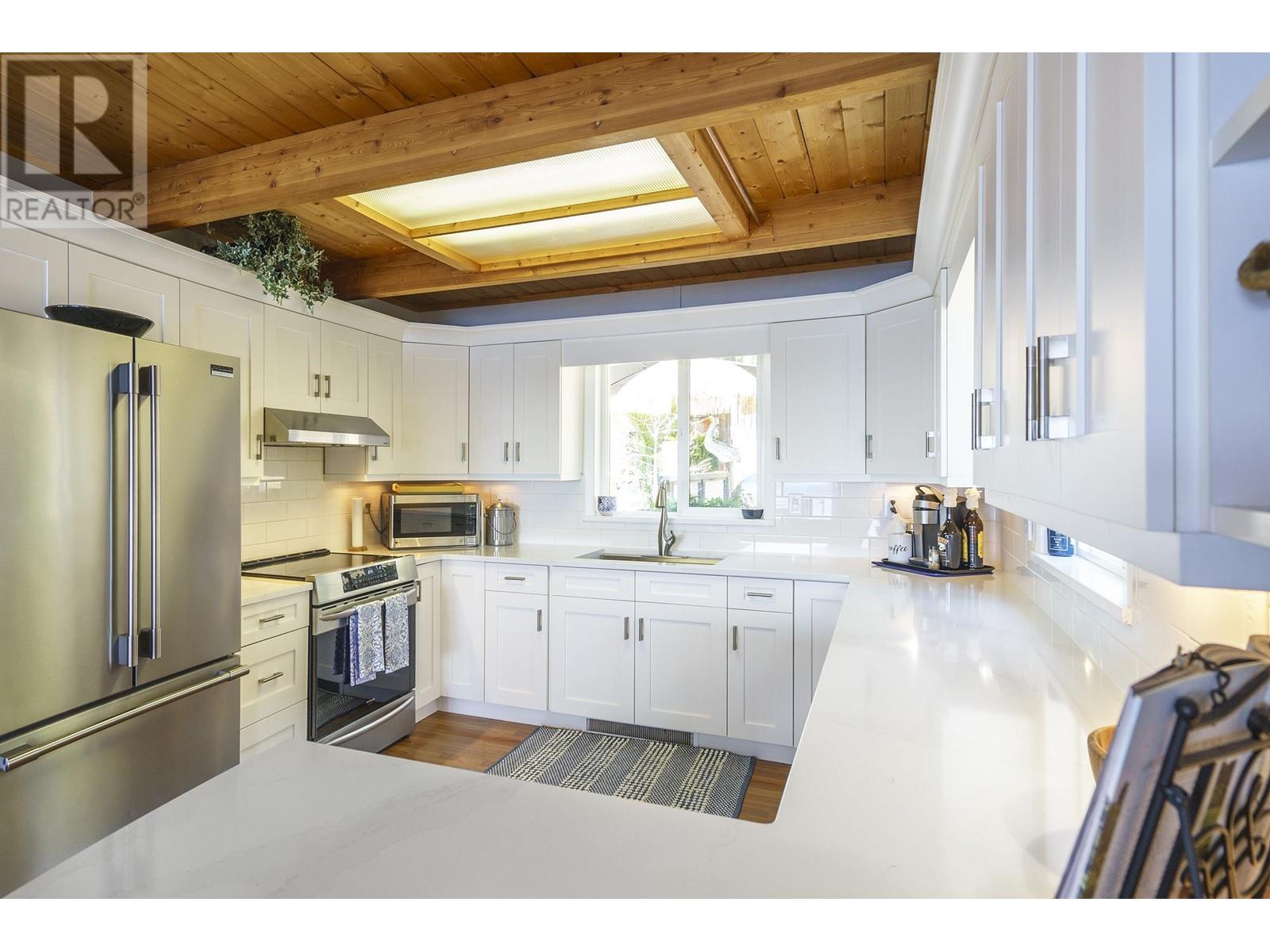 38227 Schooner Way, Pender Island, British Columbia  V0N 2M2 - Photo 16 - R2793282
