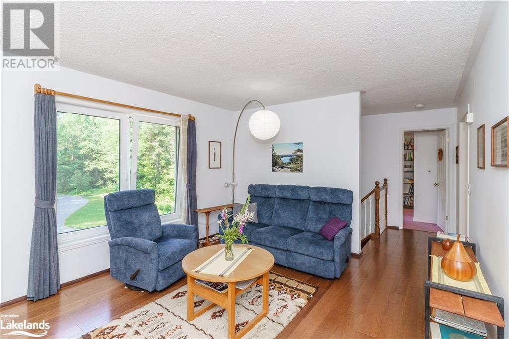 1703 Echo Lake Road, Baysville, Ontario P0B 1A0 (25779783)