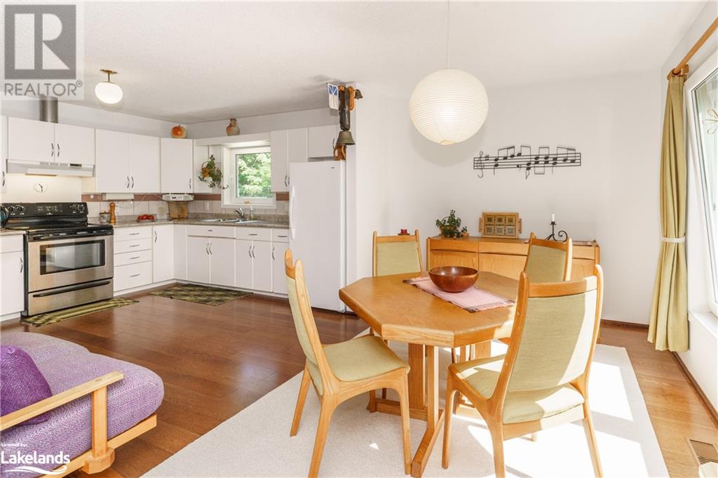 1703 Echo Lake Road, Baysville, Ontario P0B 1A0 (25779783)