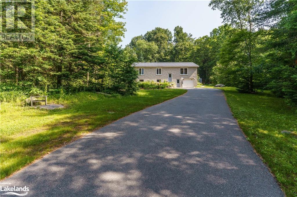 1703 Echo Lake Road, Baysville, Ontario P0B 1A0 (25779783)