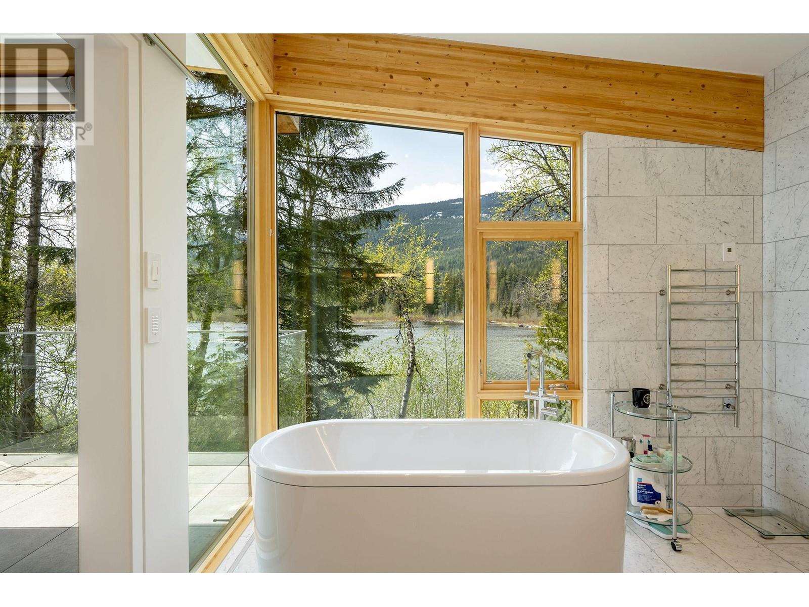 8999b Trudy's Landing, Whistler, British Columbia  V8E 0G6 - Photo 19 - R2794052