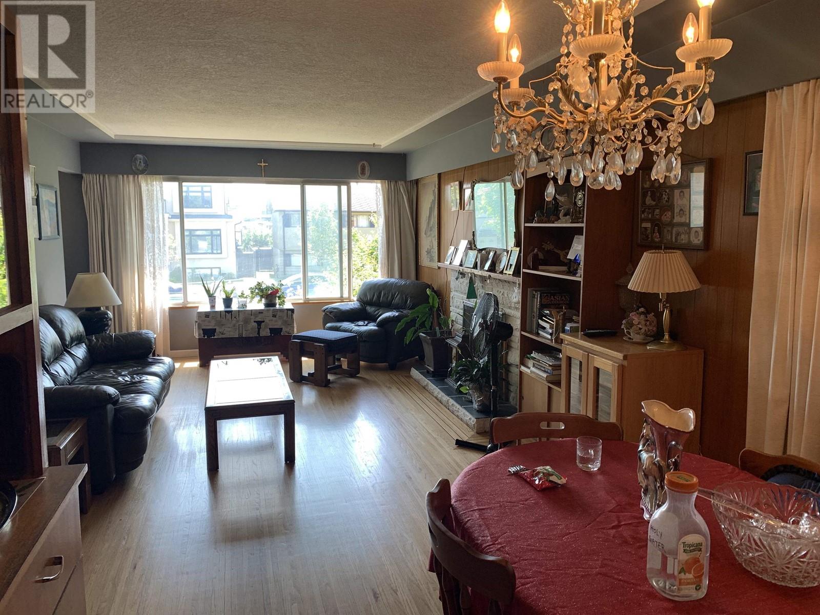 3373 Queens Avenue, Vancouver, British Columbia  V5R 4T9 - Photo 6 - R2781833