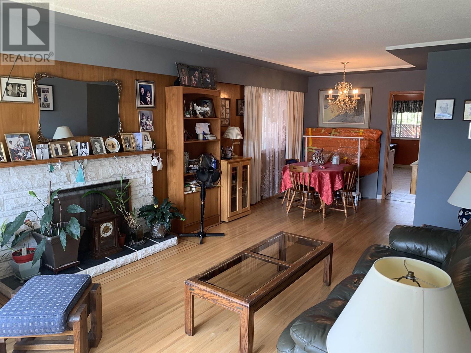 3373 Queens Avenue, Vancouver, British Columbia  V5R 4T9 - Photo 7 - R2781833