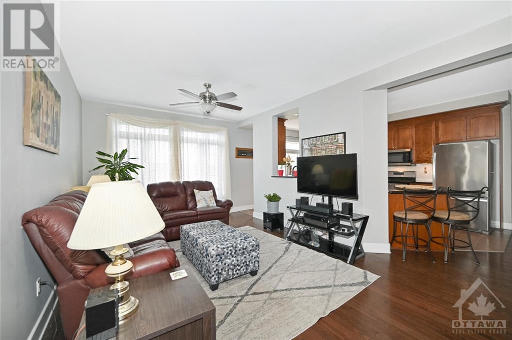 Photo 14 of listing located at 170 BONNYLEY CRESCENT