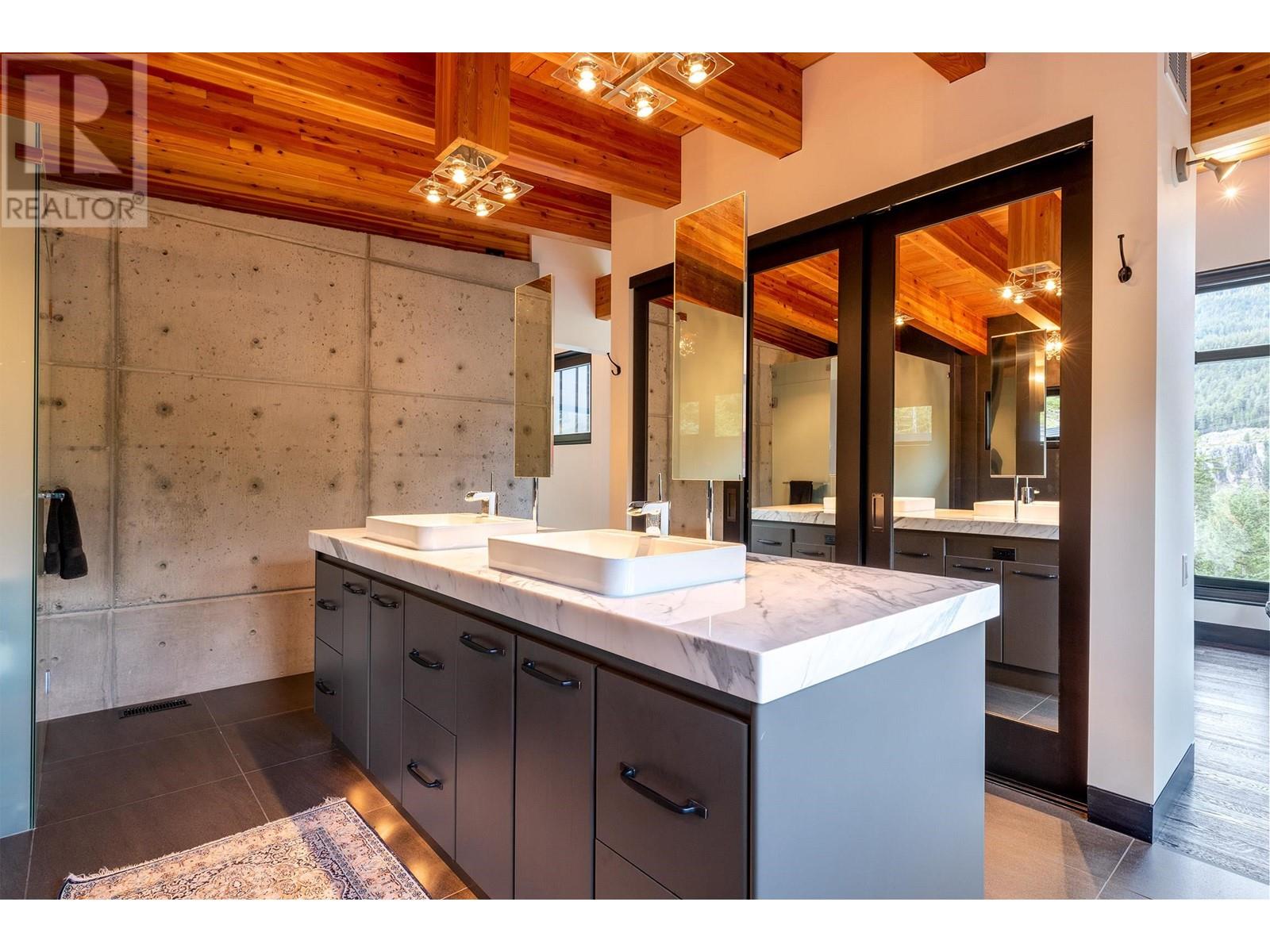 1563 Spring Creek Drive, Whistler, British Columbia  V8E 0A2 - Photo 14 - R2794094