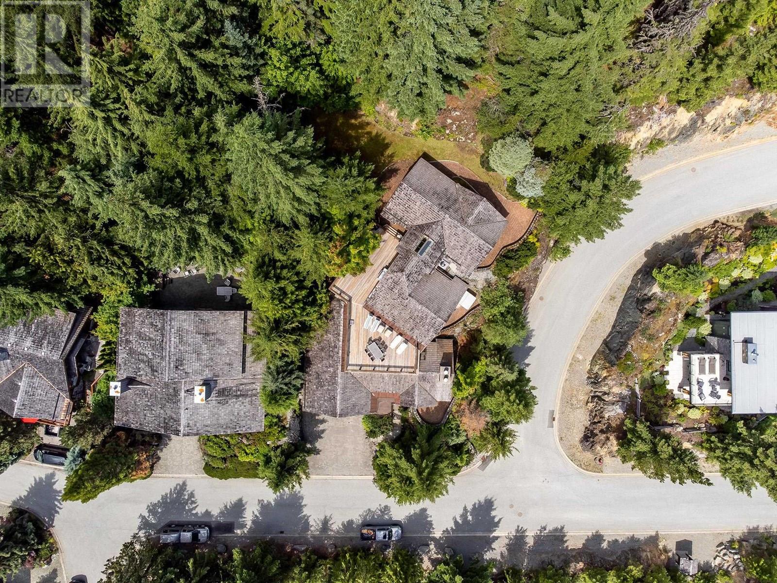 3220 Peak Drive, Whistler, British Columbia  V8E 0V4 - Photo 29 - R2794113
