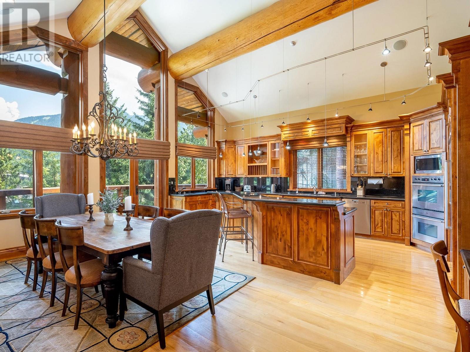 3220 Peak Drive, Whistler, British Columbia  V8E 0V4 - Photo 7 - R2794113