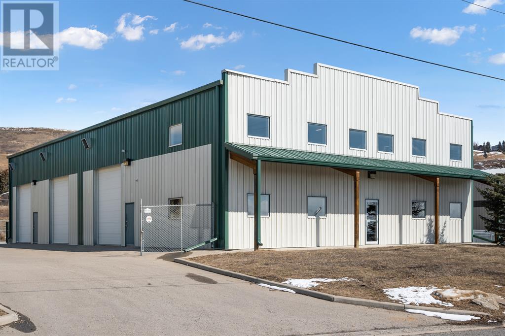 38 Griffin Industrial Point, Cochrane, Alberta  T4C 0A3 - Photo 4 - A2037934