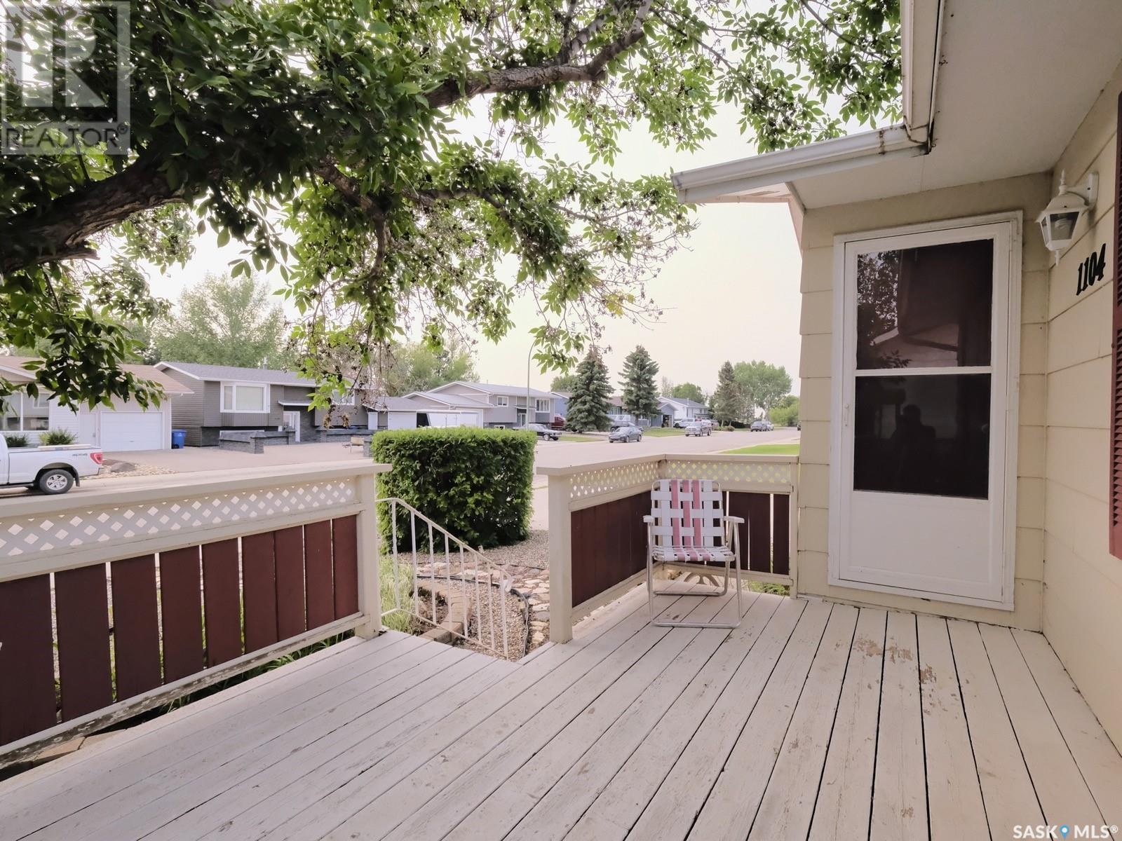 1104 6th Street E, Rosetown, Saskatchewan  S0L 2V0 - Photo 5 - SK935513