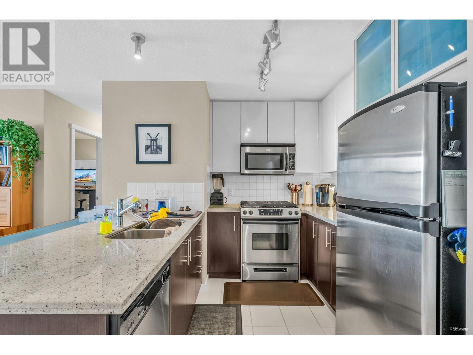 2801 2289 Yukon Crescent, Burnaby, British Columbia  V5C 0B2 - Photo 6 - R2794583