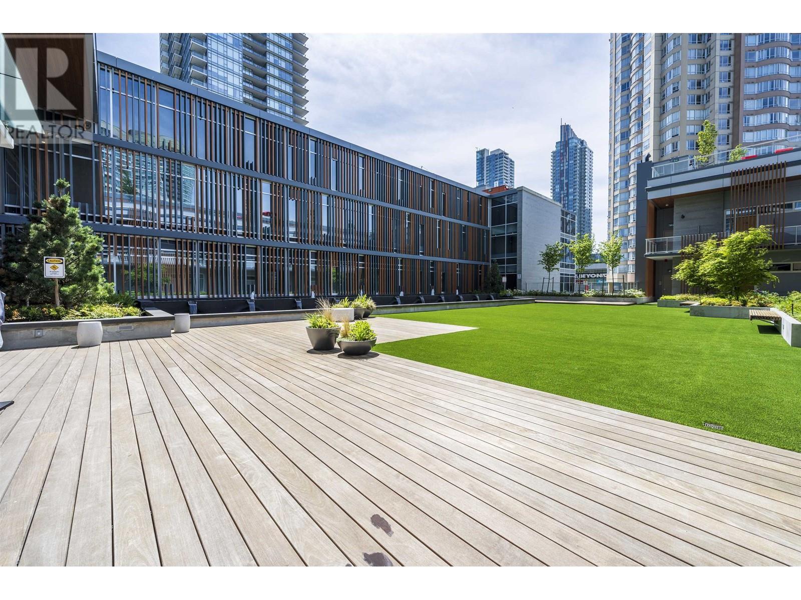 508 6080 Mckay Avenue, Burnaby, British Columbia  V5H 0J4 - Photo 2 - R2794738