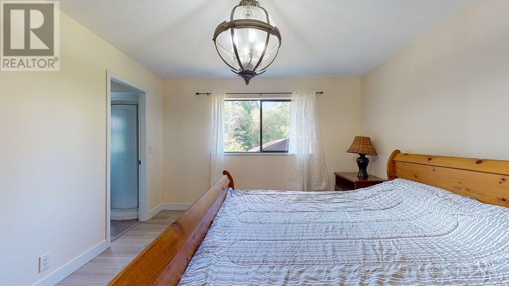 274 King Road, Gibsons, British Columbia  V0N 1V5 - Photo 12 - R2794816