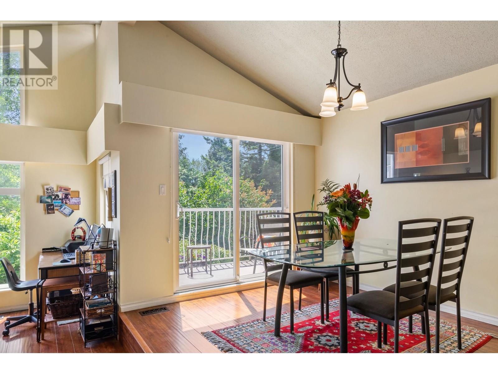 385 Clarence Street, Port Moody, British Columbia  V3H 2Y5 - Photo 12 - R2795242