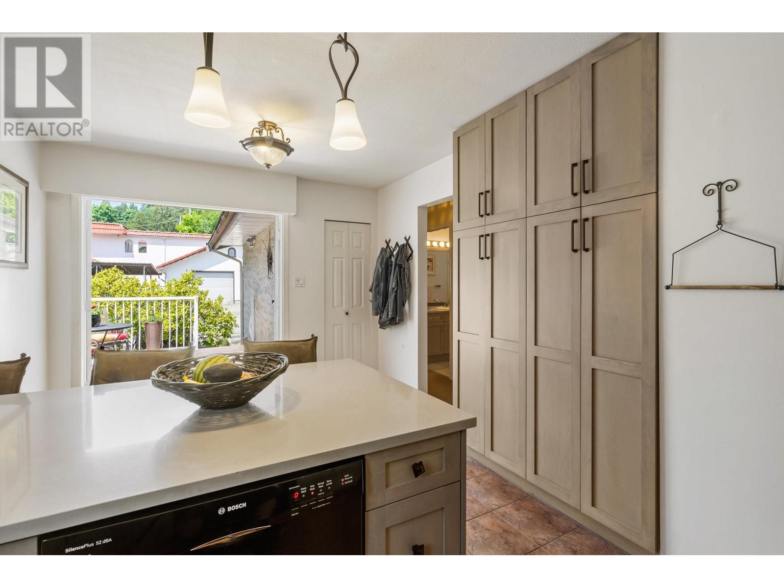 385 Clarence Street, Port Moody, British Columbia  V3H 2Y5 - Photo 21 - R2795242