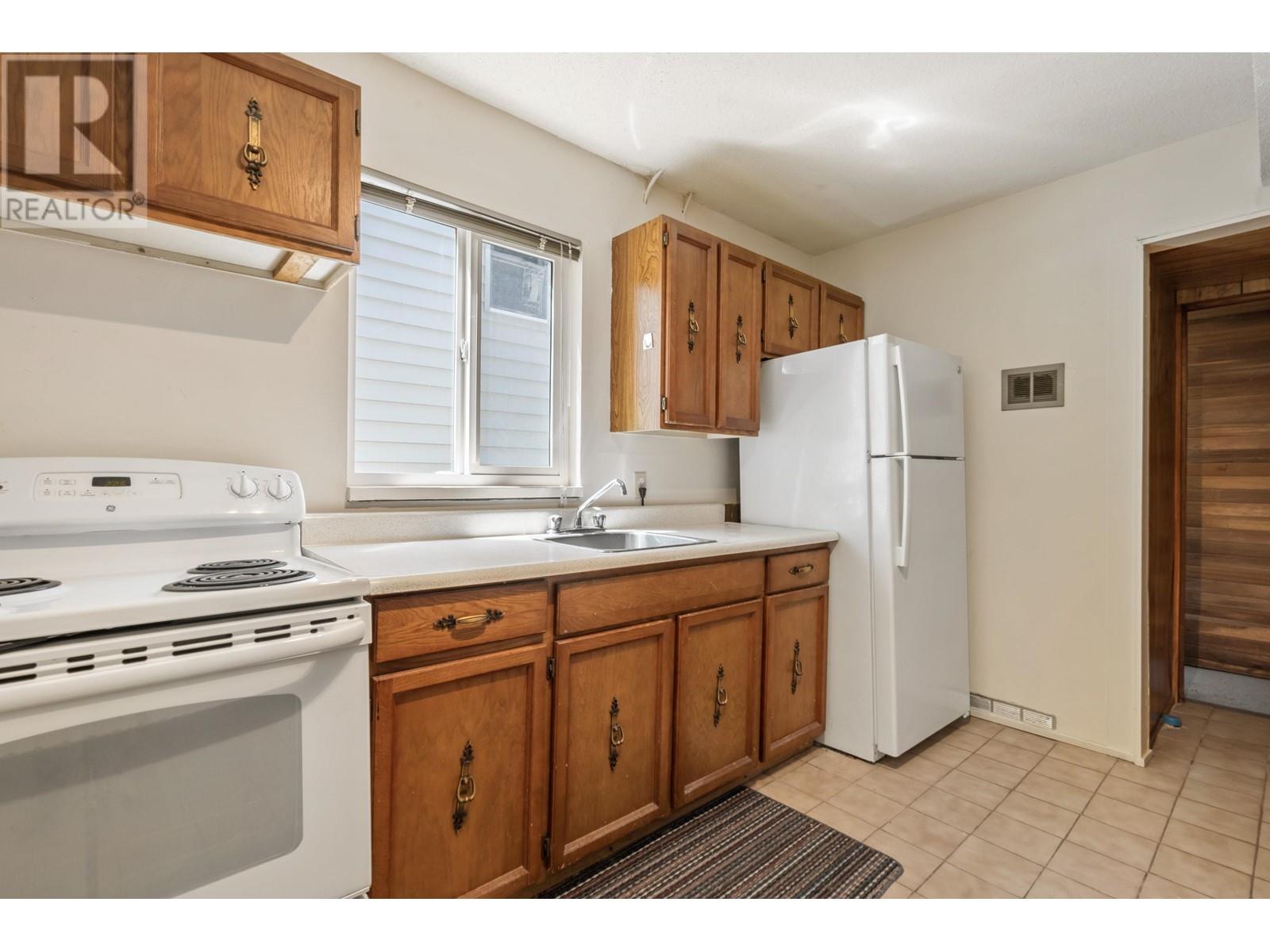 385 Clarence Street, Port Moody, British Columbia  V3H 2Y5 - Photo 30 - R2795242