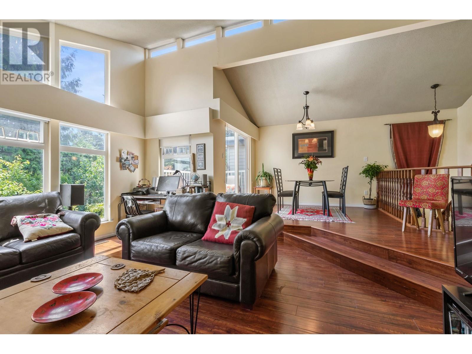 385 Clarence Street, Port Moody, British Columbia  V3H 2Y5 - Photo 9 - R2795242