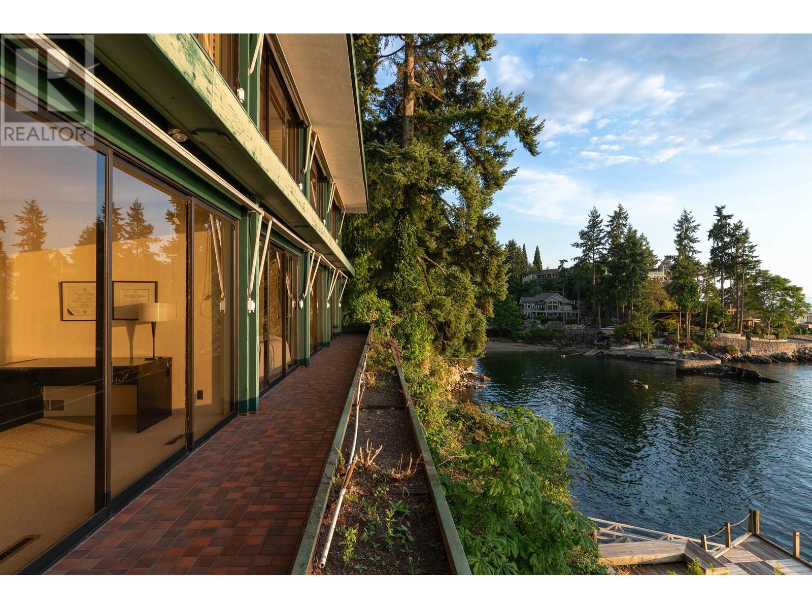 5375 Kew Cliff Road, West Vancouver, British Columbia  V7W 1M3 - Photo 32 - R2795427