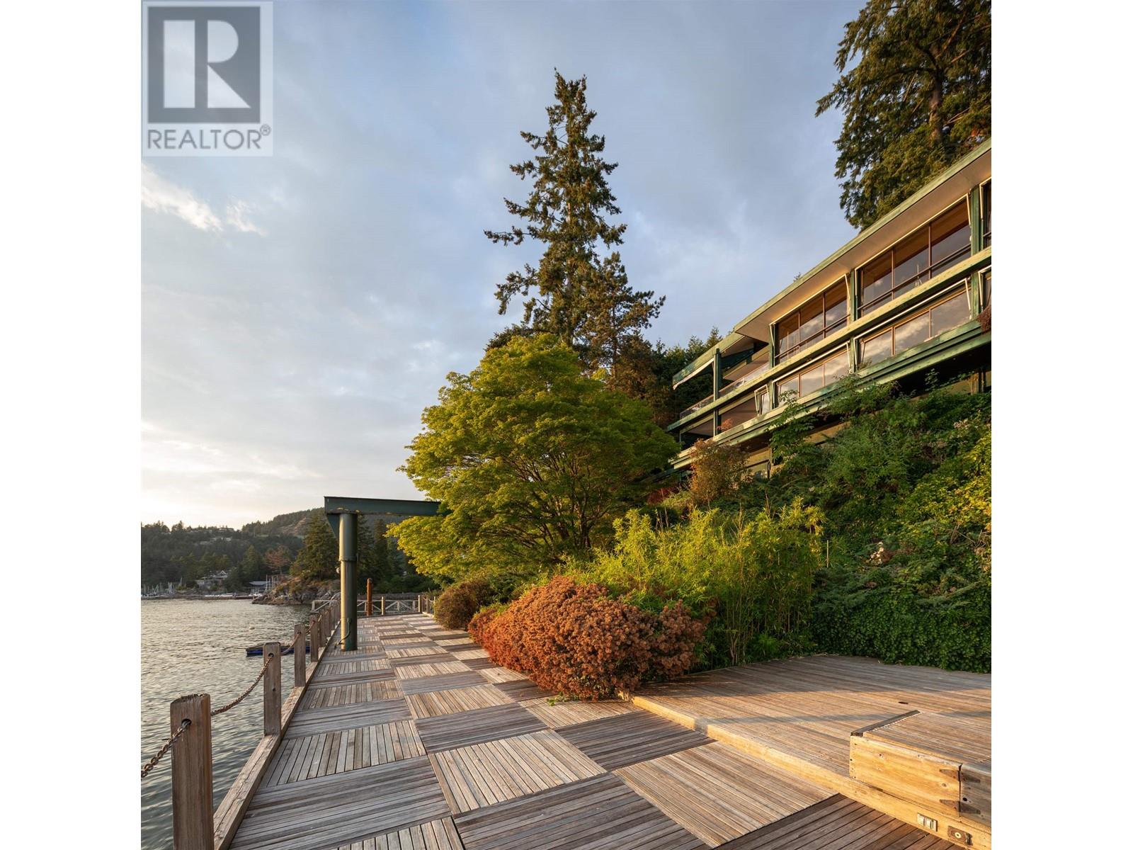 5375 Kew Cliff Road, West Vancouver, British Columbia  V7W 1M3 - Photo 34 - R2795427