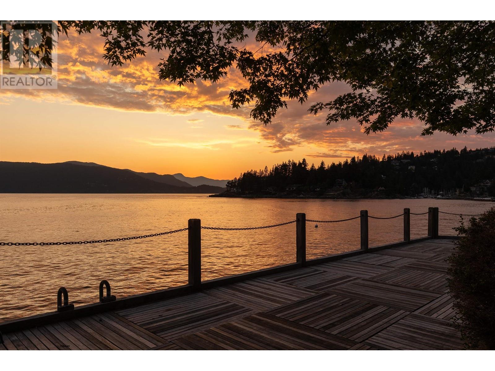 5375 Kew Cliff Road, West Vancouver, British Columbia  V7W 1M3 - Photo 39 - R2795427