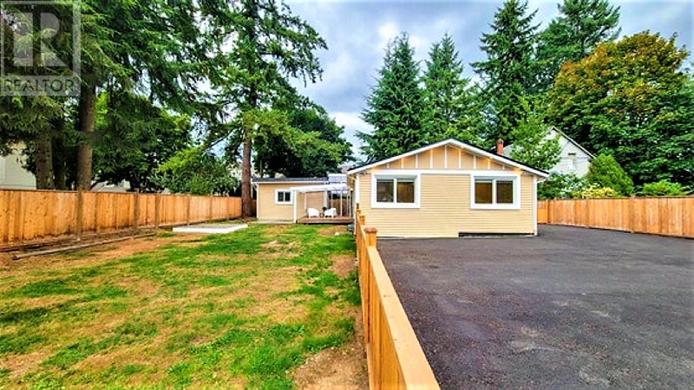20897 Dewdney Trunk Road, Maple Ridge, British Columbia  V2X 3E7 - Photo 1 - R2794469