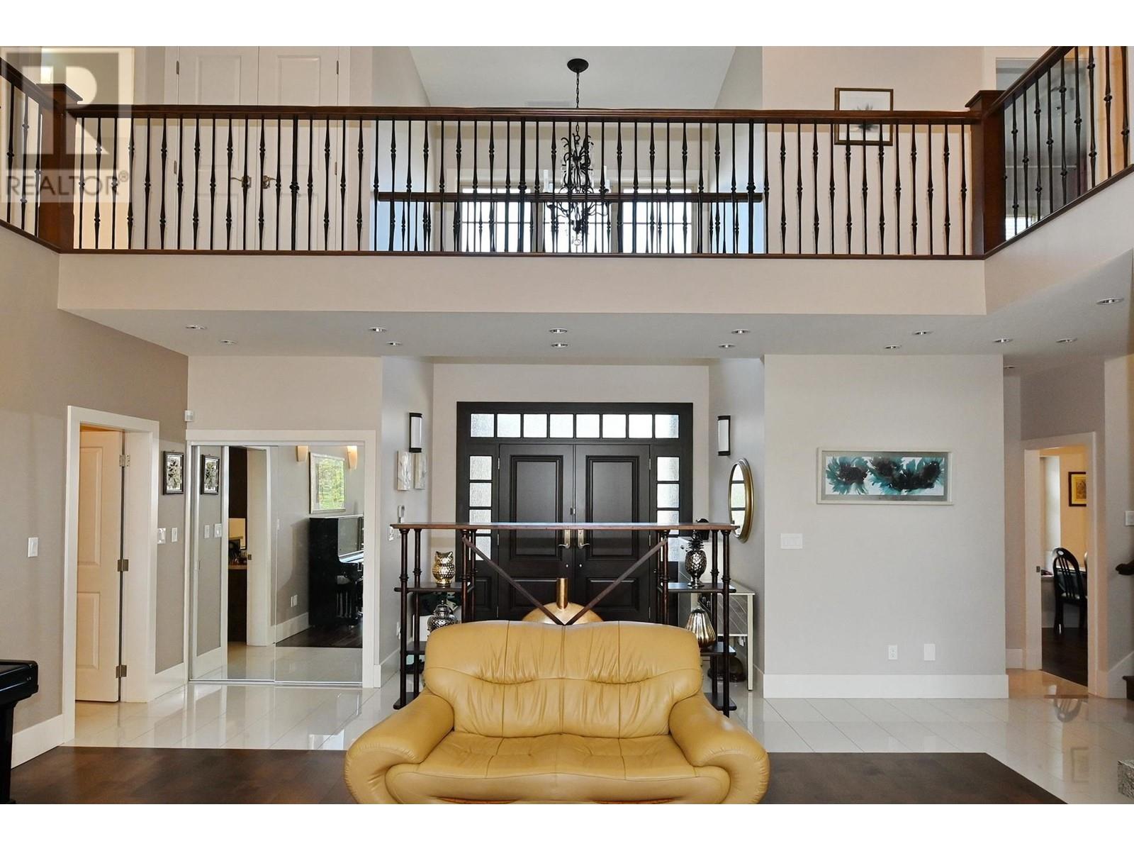 5720 Langtree Avenue, Richmond, British Columbia  V7C 4L3 - Photo 3 - R2795293