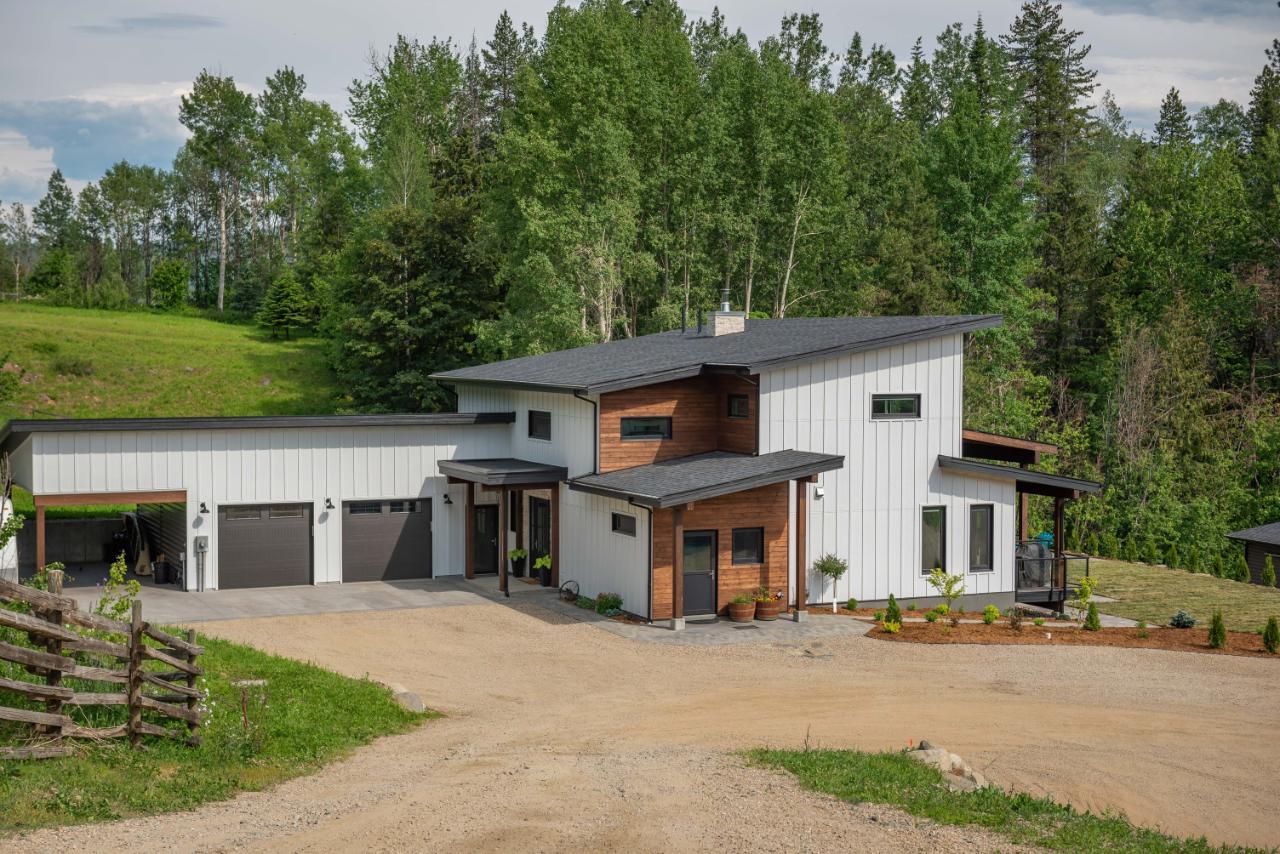 2993 HAPPY VALLEY ROAD, rossland, British Columbia