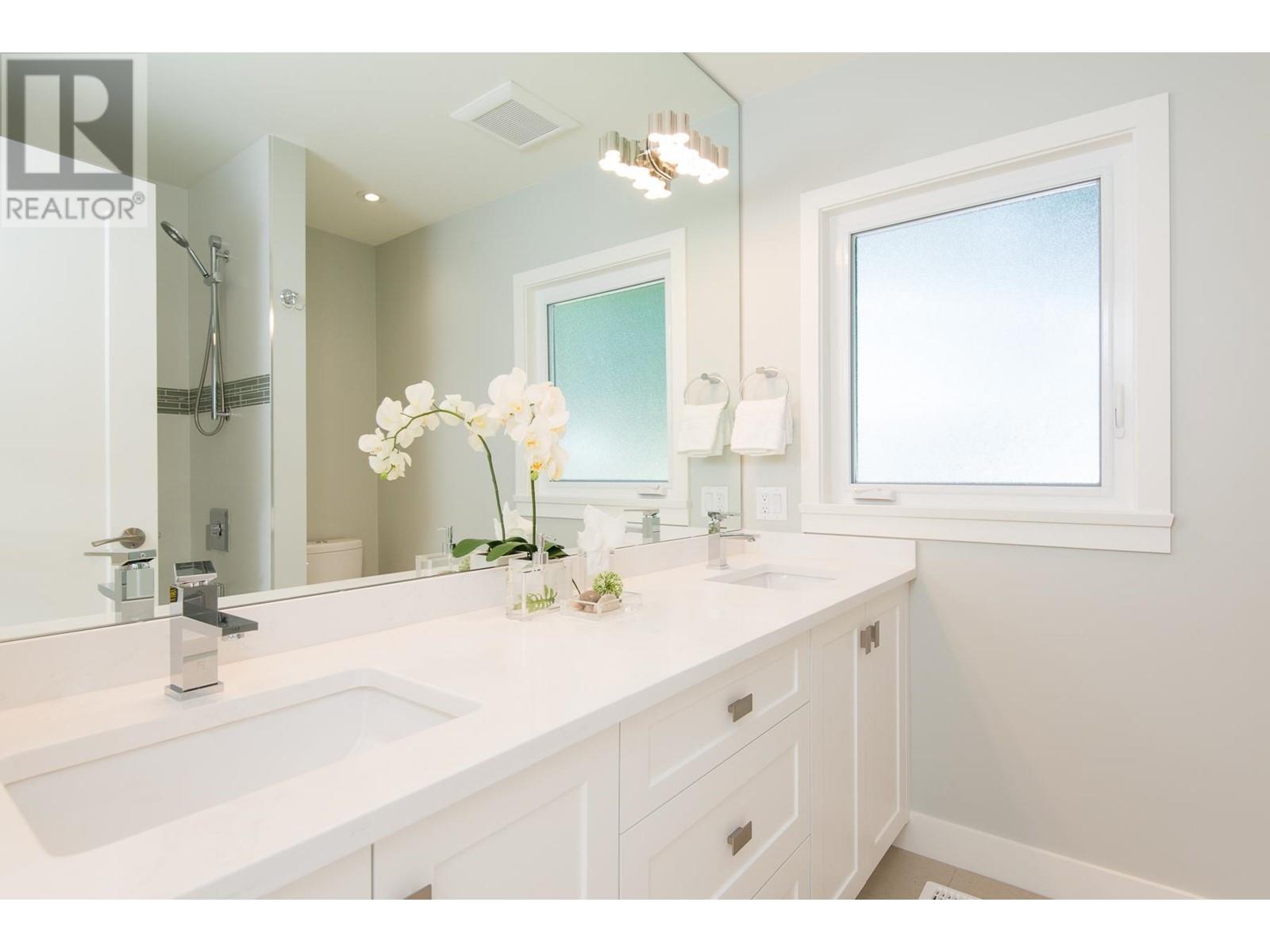 3545 Wellington Crescent, North Vancouver, British Columbia  V7R 3B3 - Photo 14 - R2795752