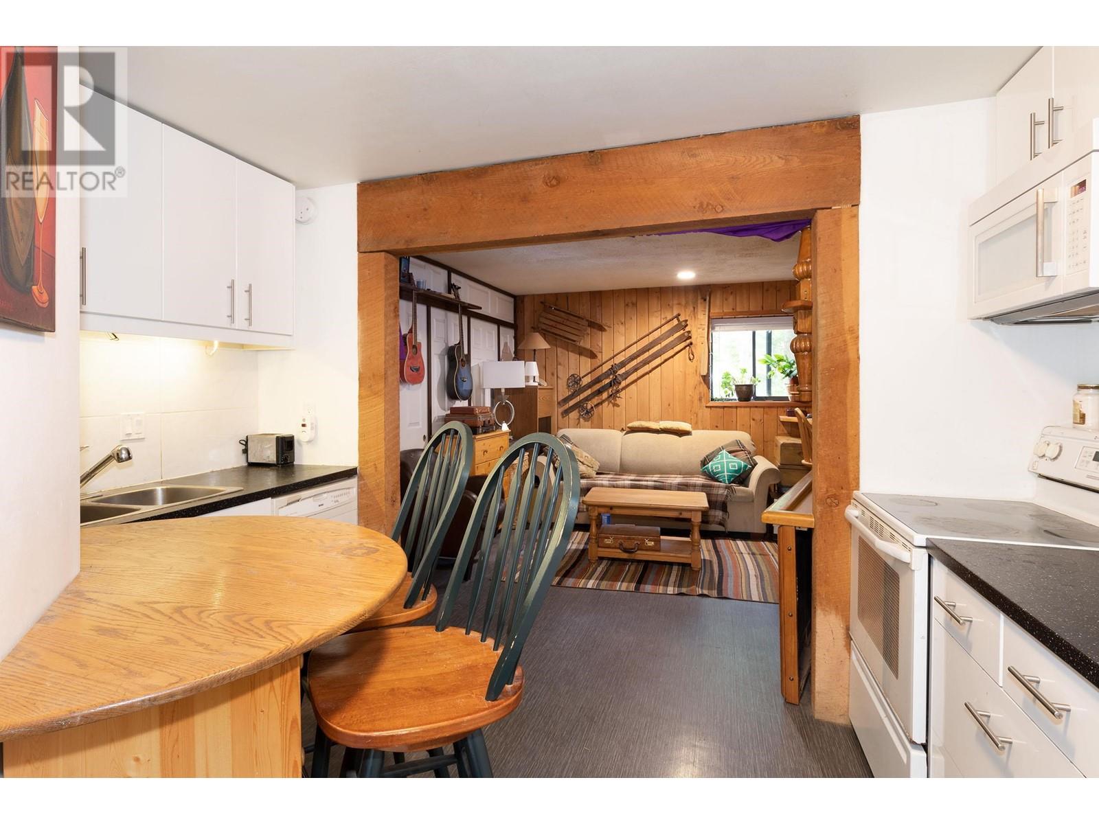 8656 Lakewood Court, Whistler, British Columbia  V8E 0G1 - Photo 27 - R2687177