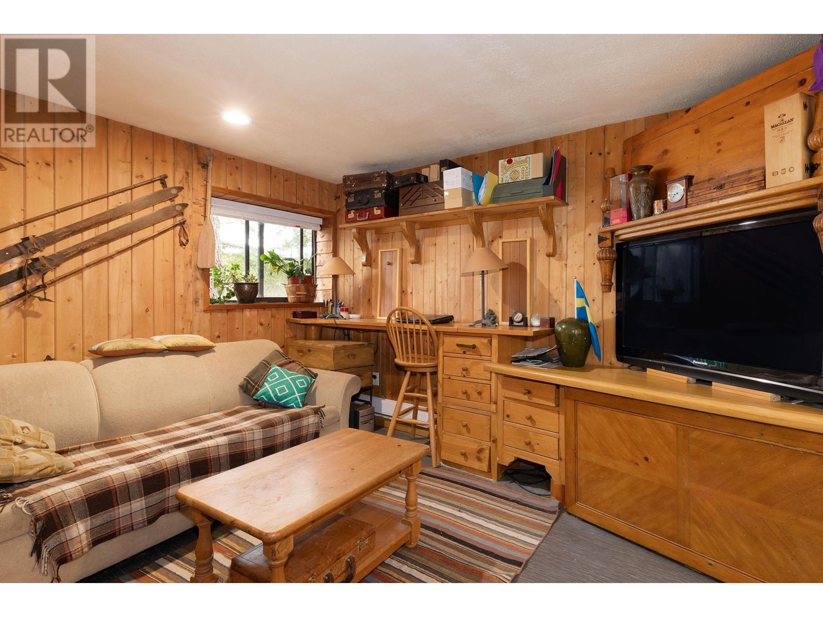 8656 Lakewood Court, Whistler, British Columbia  V8E 0G1 - Photo 30 - R2687177