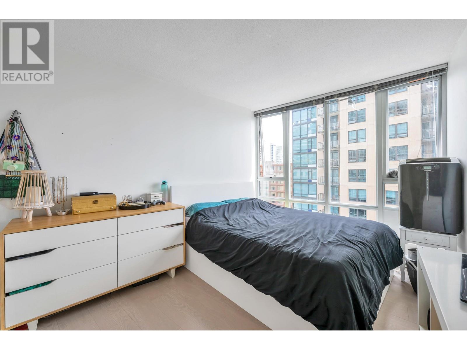 Listing Picture 7 of 27 : 1507 233 ROBSON STREET, Vancouver / 溫哥華 - 魯藝地產 Yvonne Lu Group - MLS Medallion Club Member