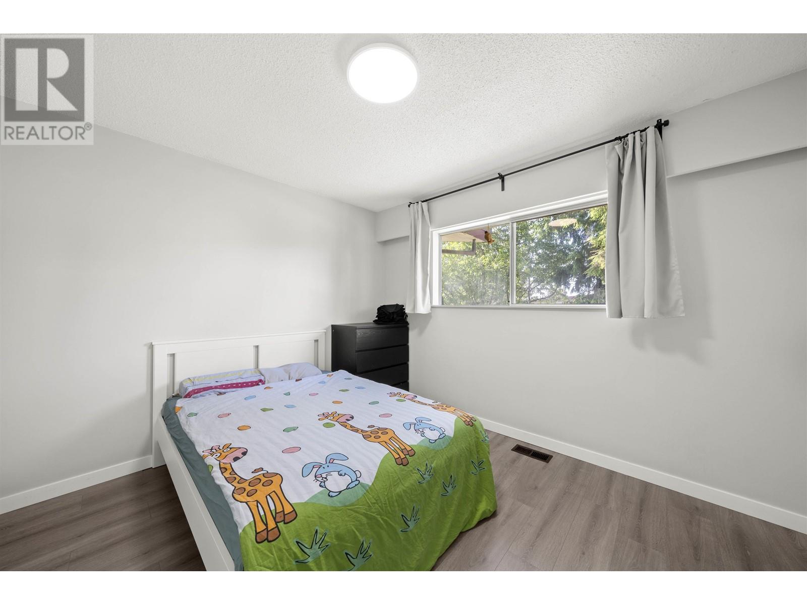 6295 Napier Street, Burnaby, British Columbia  V5B 2B9 - Photo 8 - R2795484